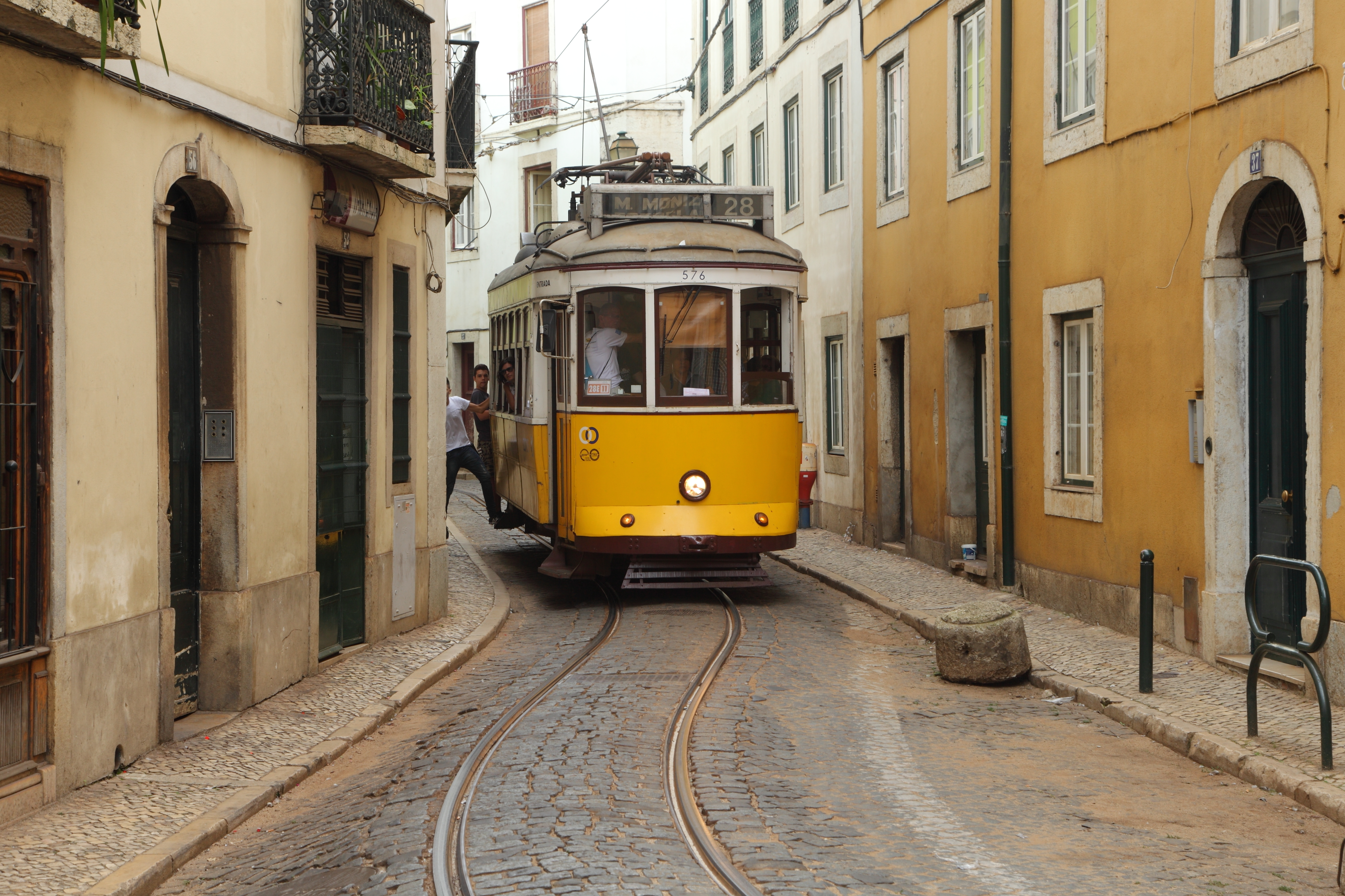 portugal-mifi-wifi-rent-dongle